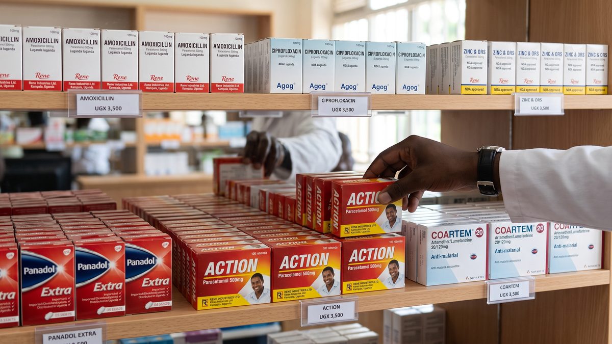 Neatly rotated pharmacy shelves with the earliest-expiring batches at the front